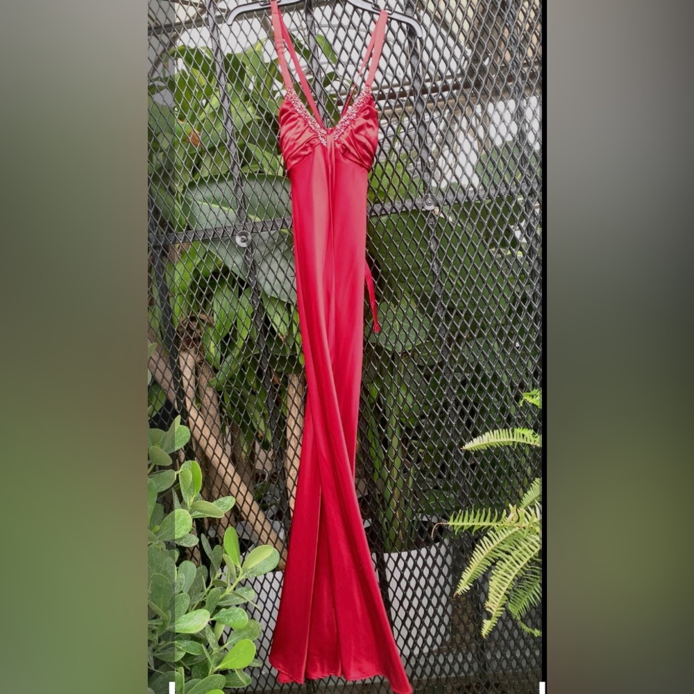 ✨⚡️💥Vintage 90s Zum Zum Satin Slip Dress Maxi Back Ruffle Magenta Size 5/6 - Picture 2 of 12